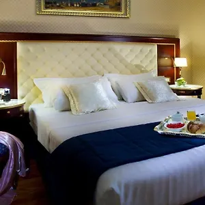 **** Hotel Mondial Italie